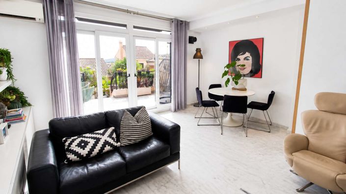 Image No.8-2 Bed Townhouse for sale