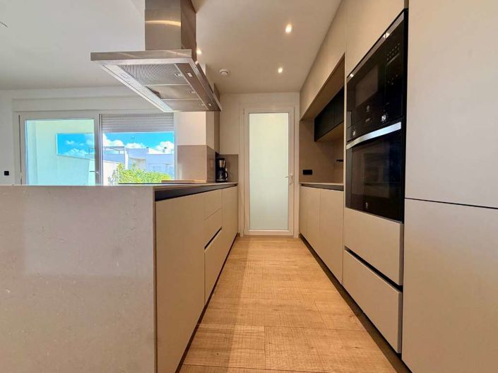 Image No.11-2 Bed Apartment for sale