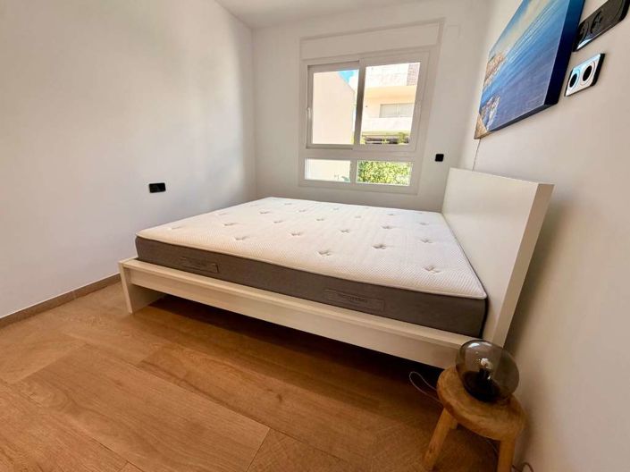 Image No.16-2 Bed Apartment for sale