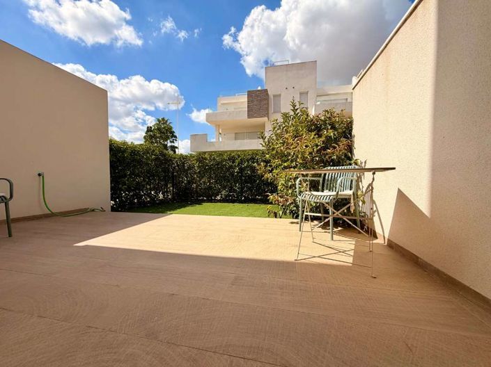 Image No.35-2 Bed Apartment for sale