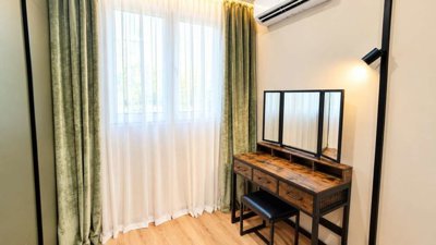 14581immaculatelyrenovatedapartment50mfromthe