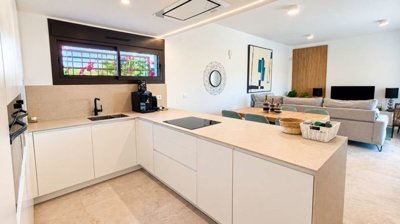 14565phenomenalfrontlinedetachedvillawithpool