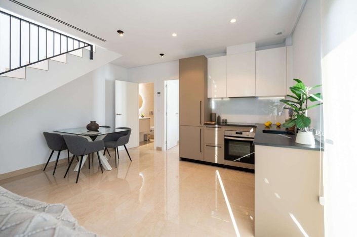 Image No.8-3 Bed Semi-Detached for sale