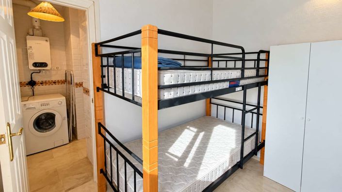 Image No.24-4 Bed Semi-Detached for sale