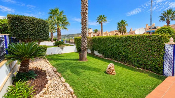 Image No.4-4 Bed Semi-Detached for sale