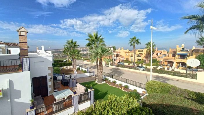 Image No.33-4 Bed Semi-Detached for sale