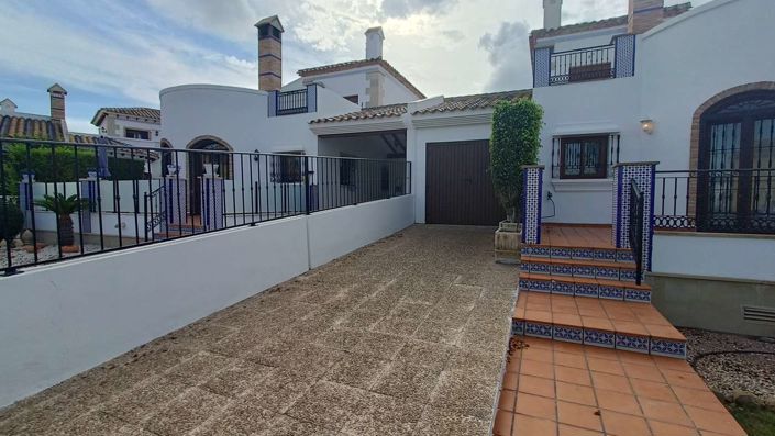 Image No.34-4 Bed Semi-Detached for sale