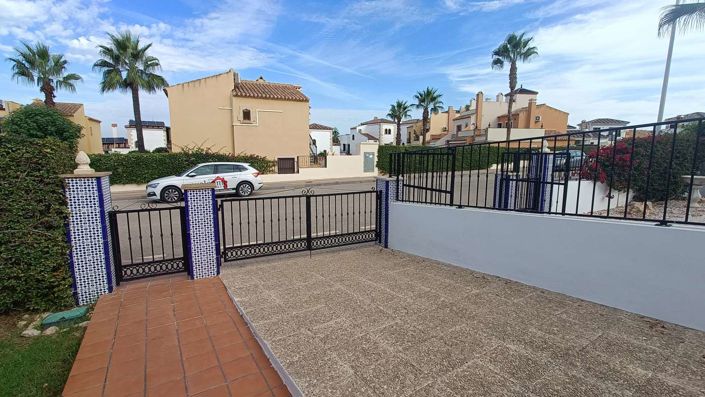 Image No.35-4 Bed Semi-Detached for sale