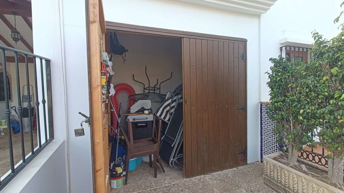 Image No.37-4 Bed Semi-Detached for sale