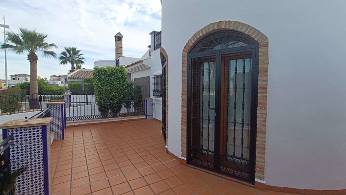 Image No.42-4 Bed Semi-Detached for sale