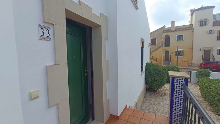 Image No.43-4 Bed Semi-Detached for sale