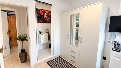 14658renovated2bedgroundfloorapartmentwithpri