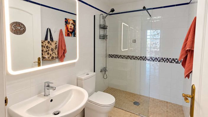 Image No.21-2 Bed Apartment for sale