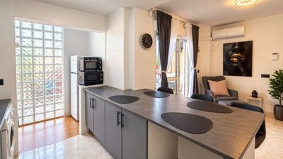 14658renovated2bedgroundfloorapartmentwithpri