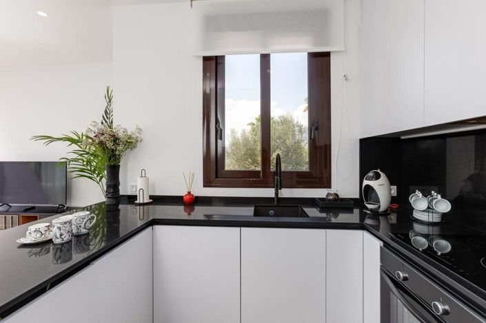 Image No.12-3 Bed Villa for sale