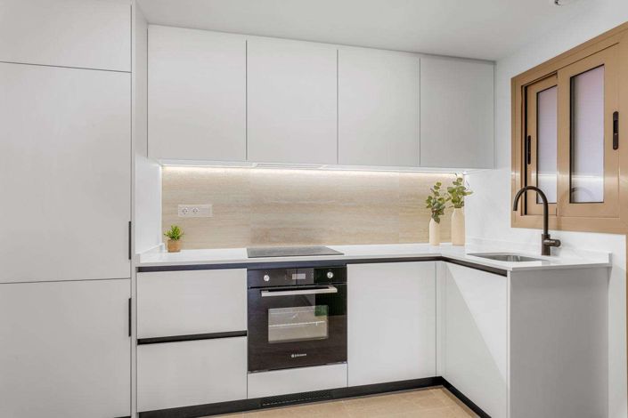 Image No.10-3 Bed Apartment for sale