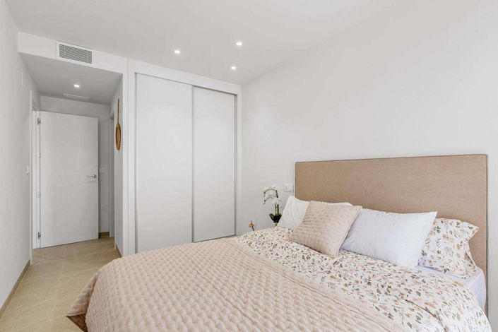 Image No.23-3 Bed Apartment for sale