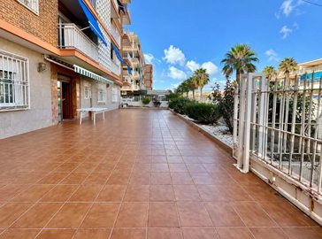 14743spacious3bedroombeachsideapartmentwithpr