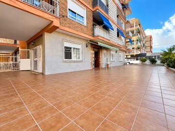 14743spacious3bedroombeachsideapartmentwithpr
