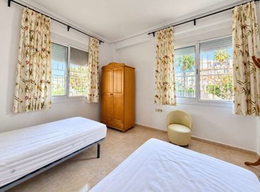 14743spacious3bedroombeachsideapartmentwithpr