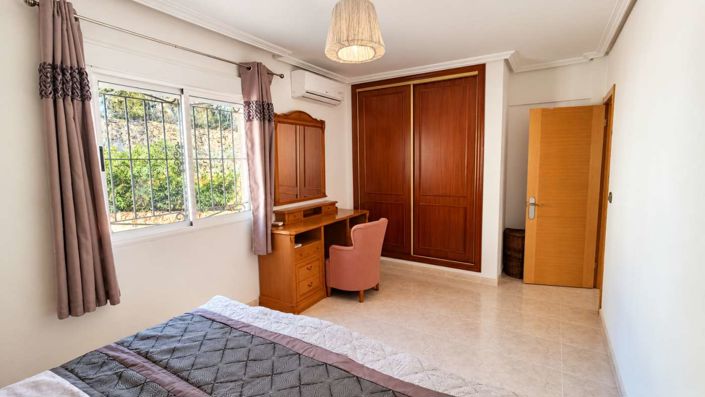 Image No.21-6 Bed Villa for sale