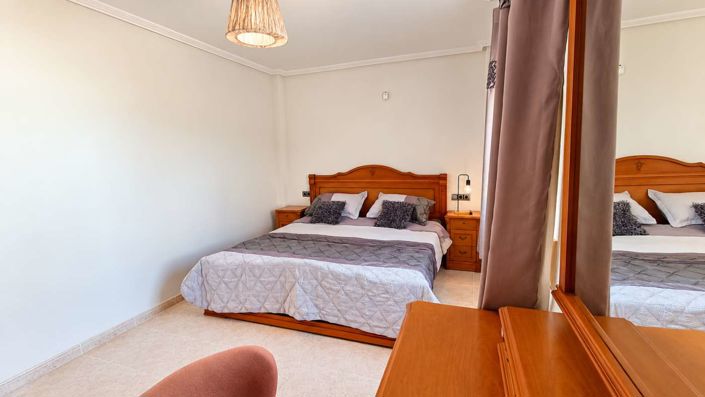 Image No.22-6 Bed Villa for sale