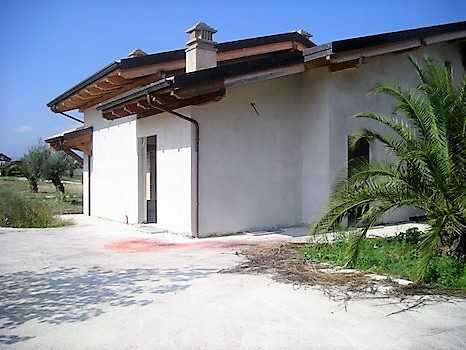 Image No.11-Villa de 10 chambres à vendre à Teramo