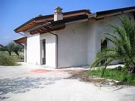 Image No.10-Villa de 10 chambres à vendre à Teramo