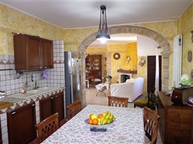 Image No.10-Villa de 4 chambres à vendre à Notaresco