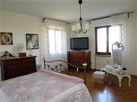 Image No.12-Villa de 4 chambres à vendre à Notaresco