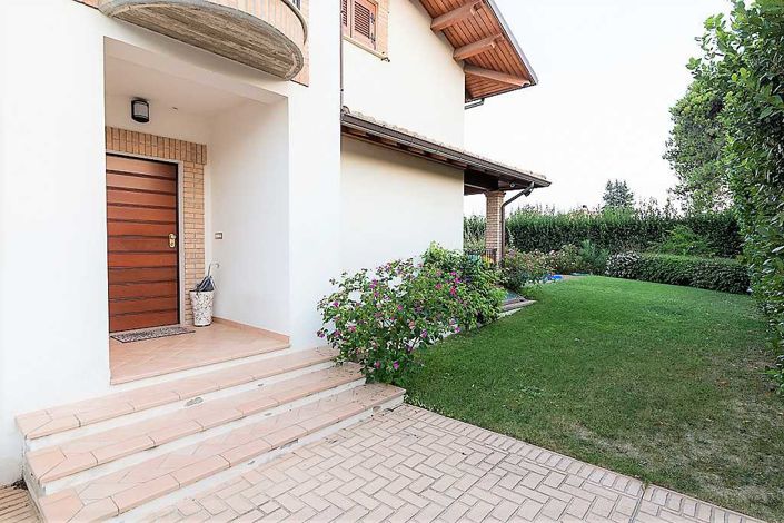 Image No.5-3 Bed Villa for sale