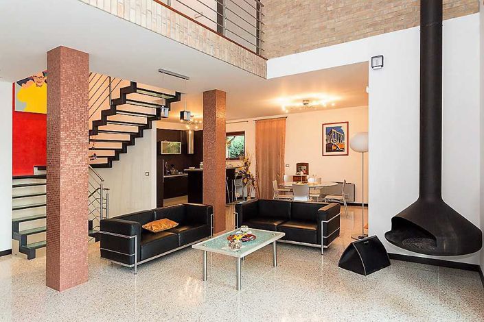 Image No.6-3 Bed Villa for sale