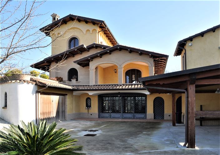 Image No.3-Villa de 4 chambres à vendre à Tortoreto