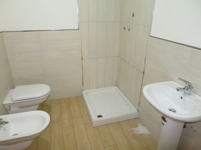 Image No.16-Maison de campagne de 6 chambres à vendre à Cellino Attanasio