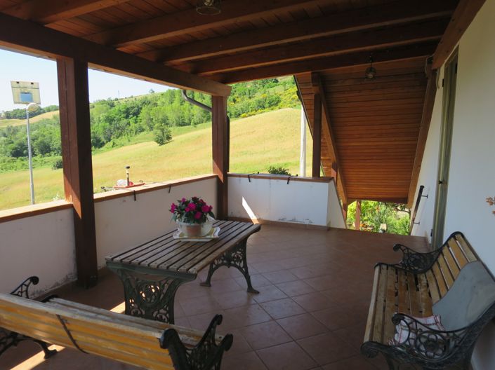 Image No.2-Maison de campagne de 6 chambres à vendre à Cellino Attanasio