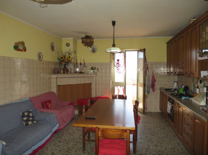 Image No.8-Maison de campagne de 6 chambres à vendre à Cellino Attanasio