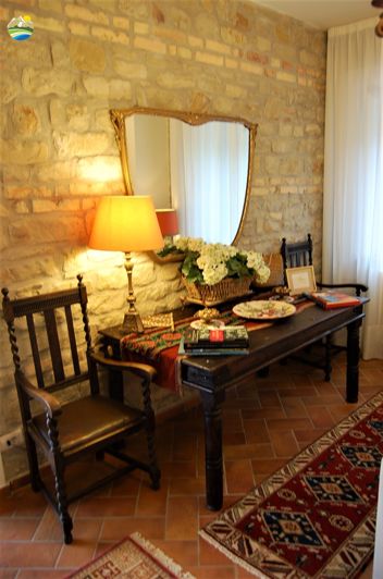 Image No.25-8 Bed Country House for sale