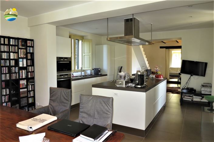 Image No.14-4 Bed Country House for sale