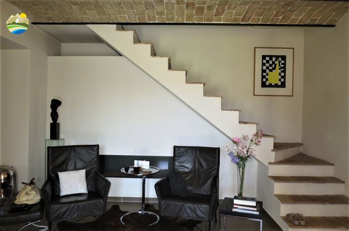 Image No.15-4 Bed Country House for sale