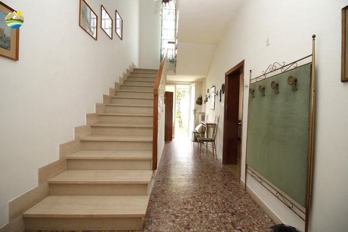 Image No.8-Maison de ville de 6 chambres à vendre à Cellino Attanasio