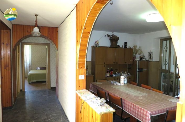 Image No.18-4 Bed Country House for sale