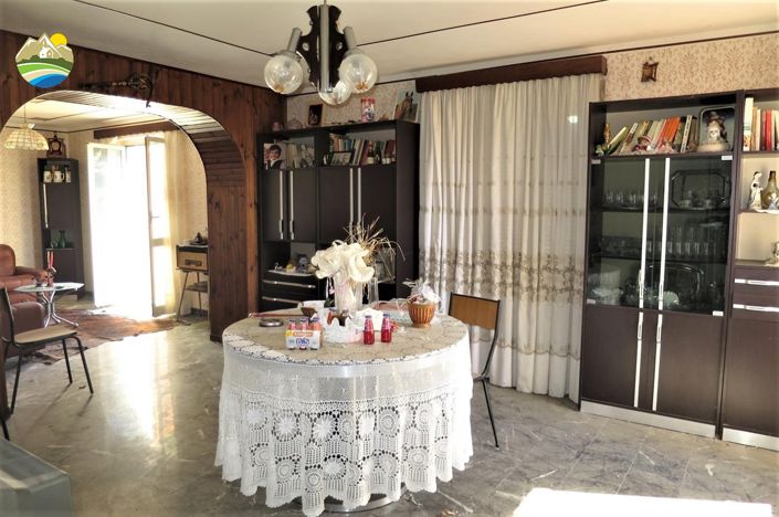 Image No.20-4 Bed Country House for sale