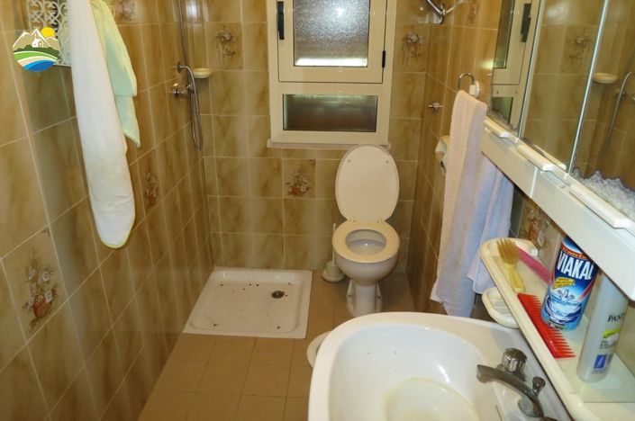 Image No.27-4 Bed Country House for sale