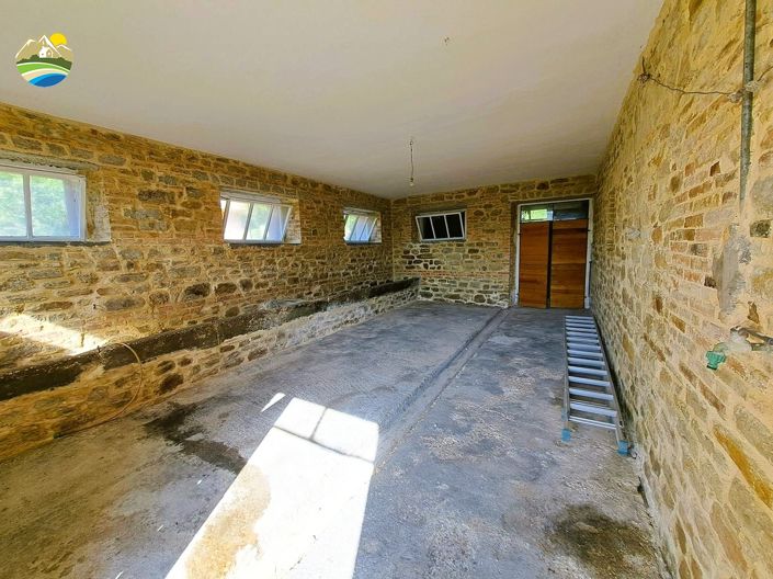 Image No.3-4 Bed Country House for sale