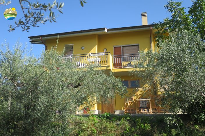 Image No.5-3 Bed Country House for sale