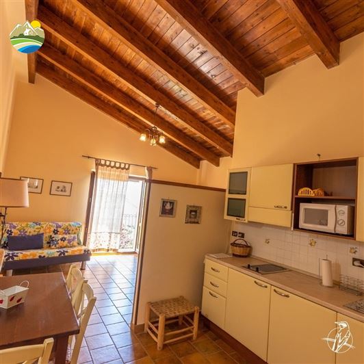 Image No.12-10 Bed Country House for sale