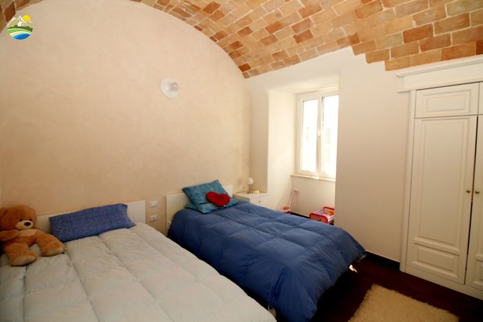 Image No.19-2 Bed Apartment for sale