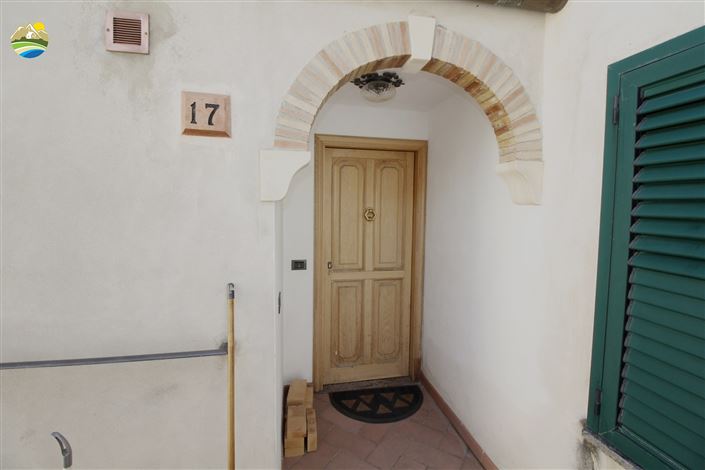 Image No.5-3 Bed Townhouse for sale