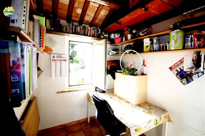 Image No.11-4 Bed Country House for sale