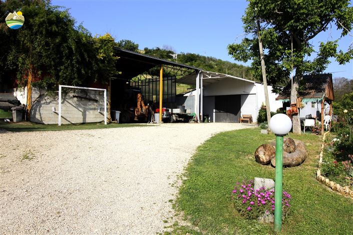 Image No.28-4 Bed Country House for sale